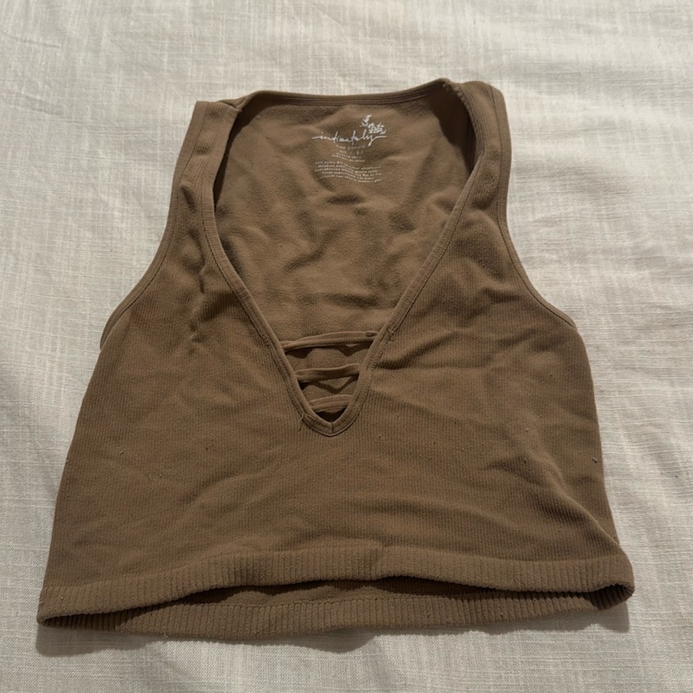 Free people active top